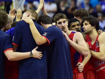 Los jugadores del CSKA celebran el pase a la final.