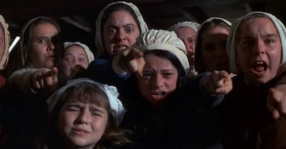 Fotograma de ‘El crisol’, película que narra los juicios de Salem.