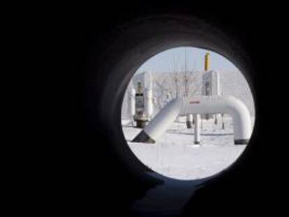Vista de las instalaciones de un gasoducto en la localidad de Boyarka, cerca de Kiev. EFE/Archivo