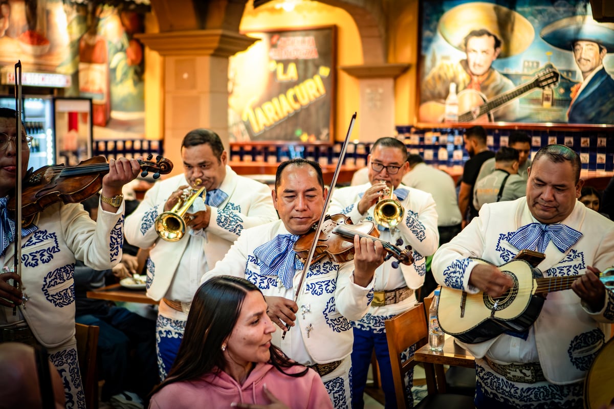 Salón Tenampa, the emblem of mariachi in Mexico City, celebrates its 100th anniversary