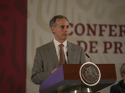 El subsecretario de Salud, Hugo López-Gatell durante una conferencia de prensa al comienzo de la pandemia, el 17 de marzo de 2020.