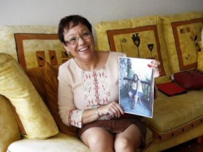 Pilar Mediero, en su piso de Alcorc&oacute;n, tras perder 55 kilos. 