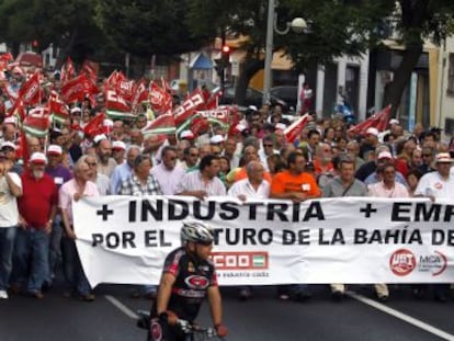 Manifestaci&oacute;n en C&aacute;diz el pasado 7 de junio para pedir la reindustrializaci&oacute;n de la provincia.