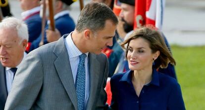 Felipe VI y doña Letizia en su visita a San Agustín.