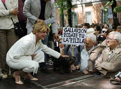 Carmen Cervera en una protesta contra la tala de árboles el año pasado