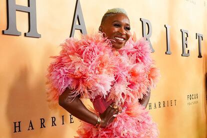 Cynthia Erivo. Días en la carrera hacia el Oscar: 155 - Si algunos compañeros como Antonio Banderas han tenido que esperar más de treinta años para conseguir su primera nominación al Oscar, a la actriz y cantante le han bastado solo tres películas para lograrlo. A la británica, nominada a mejor actriz y a mejor canción, le ha cambiado la vida su papel como la abolicionista Harriet Tubman y próximamente se pondrá en la piel de Aretha Franklin en una serie televisiva.