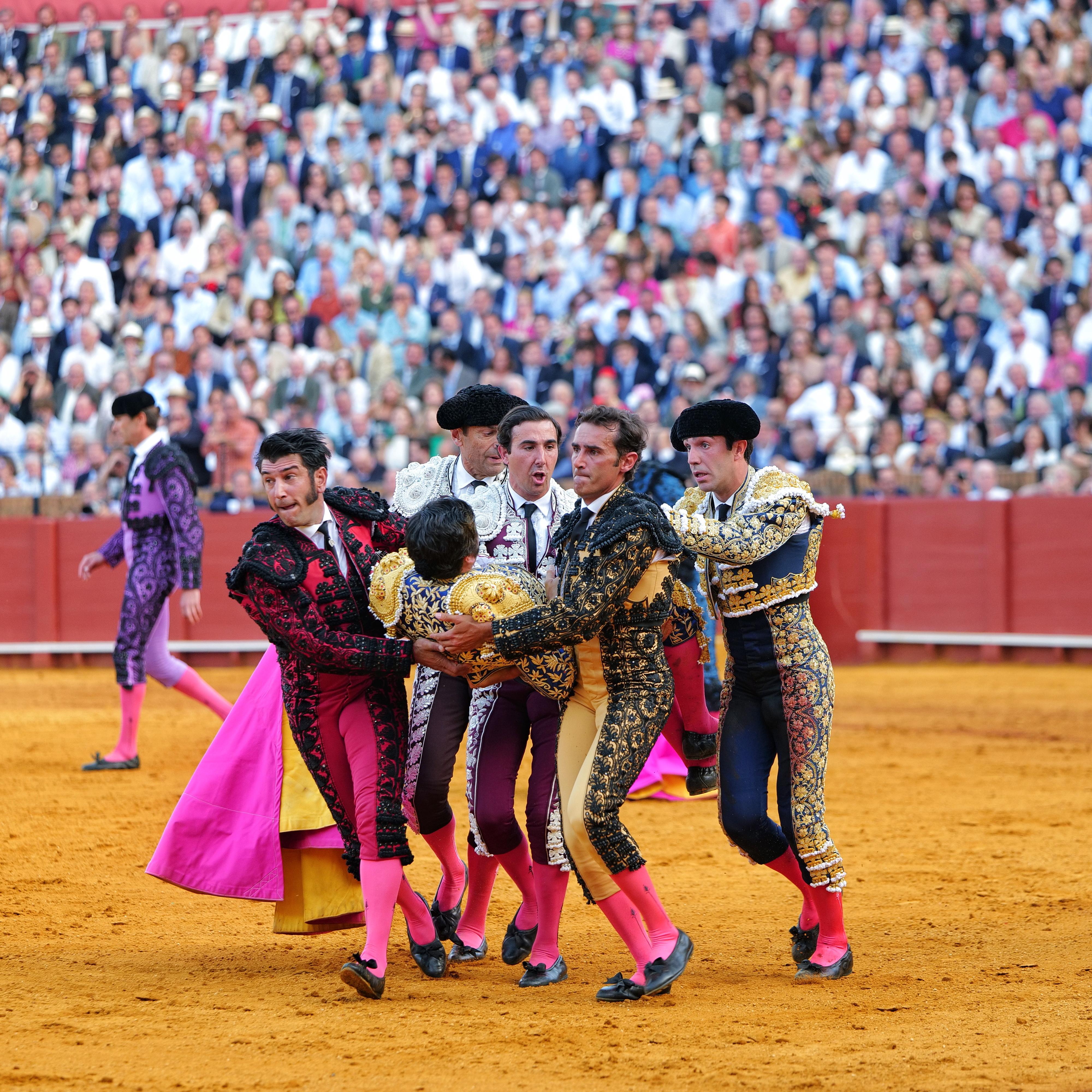 Morante de la Puebla, transferred to the infirmary after the attack he suffered in La Maestranza on the 20th.