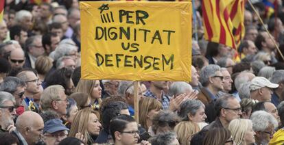 Concentración contra las causas judiciales contra el proceso independentista.
