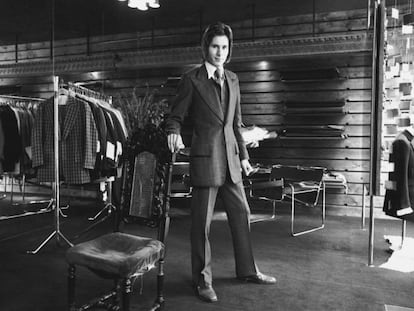 Tommy Nutter, en su tienda de Londres en 1969.
