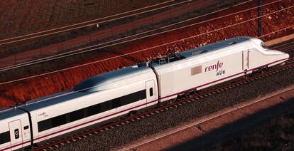 Imagen de archivo de un tren AVE de Renfe.