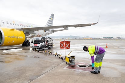 Compañías como Vueling están dispuestas a cambiar el paradigma del transporte aéreo y trabajan cada día para impulsar la producción de combustibles sostenibles.