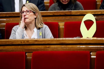 La diputada de JxCat, Elsa Artadi, emocionada al començament del ple d'investidura.