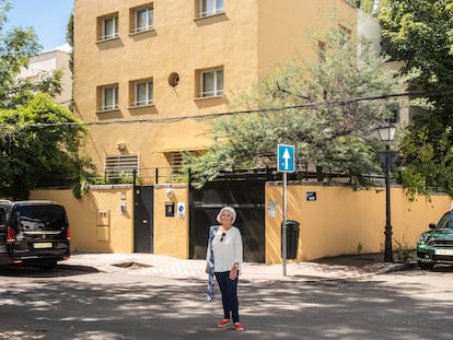 Elma Castañeda, en la colonia Parque Residencia donde pasó parte de su infancia.