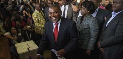Filipe Nyusi, futuro presidente de Mozambique, el día de las votaciones.