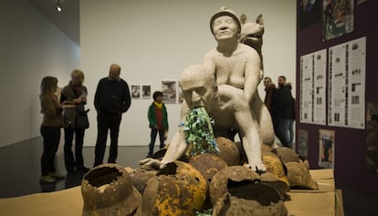 La polèmica escultura que va costar el lloc a la cúpula directiva del Macba.