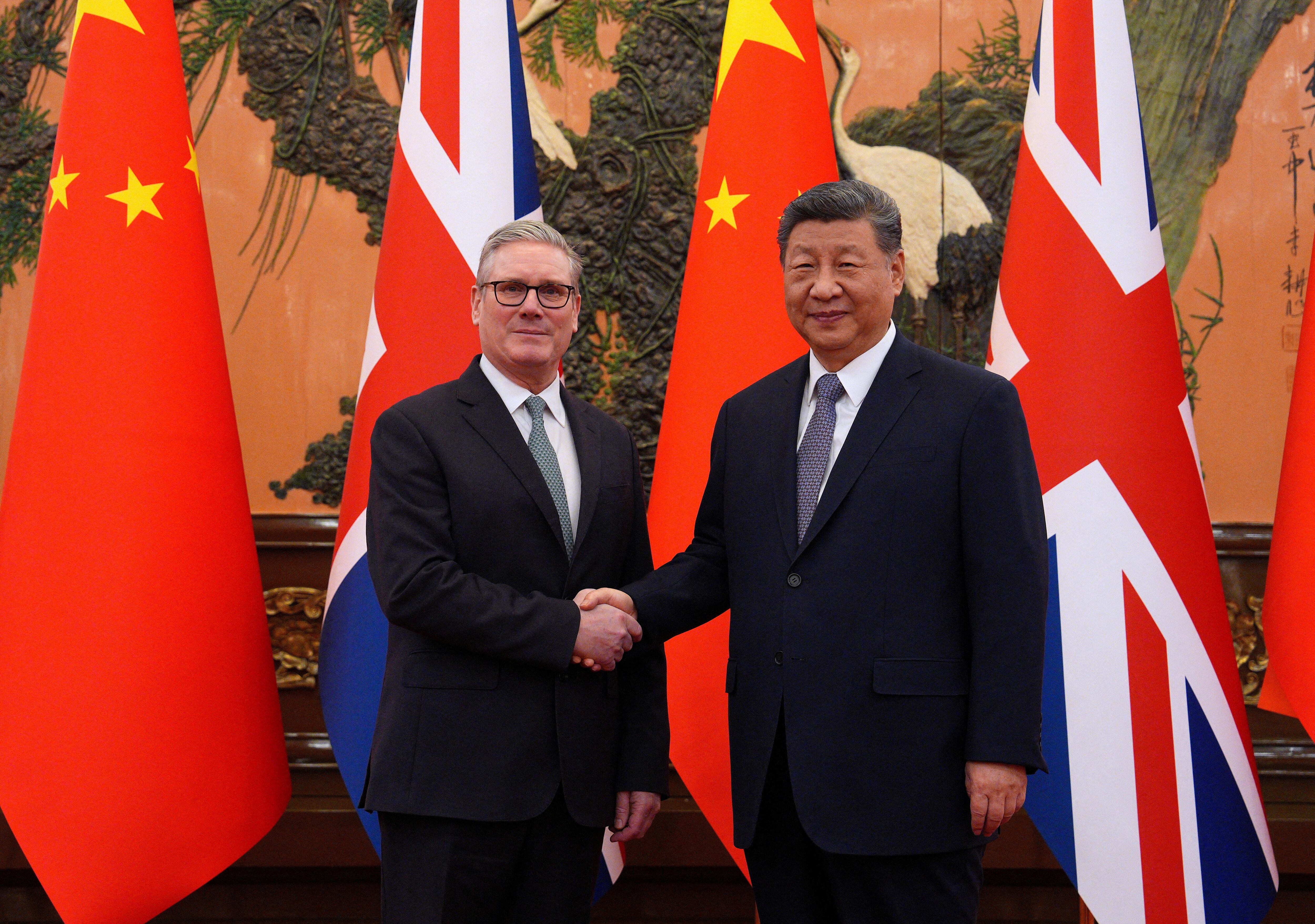 Starmer difende davanti a Xi la relazione tra UK e Cina strategica, coerente e completa