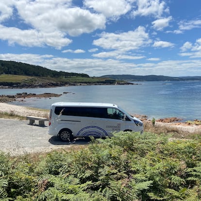 La furgoneta Ford Tourneo Custom Hybrid con la que viaja Kepa Acero por el norte de España.