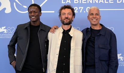 Los intérpretes de 'Un Prophete', desde la izquierda Mamadou Sidibe, Enrico Maria Artale y Sami Bouajila.