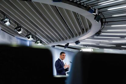 El presidente del Gobierno, Pedro Sánchez, en rueda de prensa tras la reunión del Consejo de Ministros, este martes en el Palacio de la Moncloa.