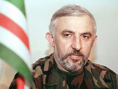 El líder independentista checheno, Aslán Masjádov, en una fotografía de 1999.
