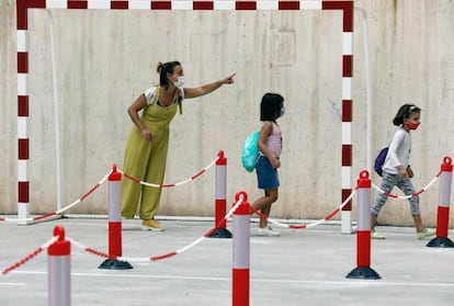 Primer día de clase, el pasado mes de septiembre, en el colegio público Santa Teresa, en el barrio de El Carme de Valencia.