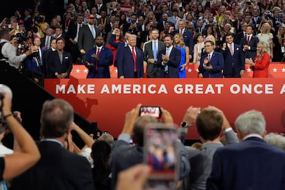 Donald Trump junto al aspirante a vicepresidente J.D. Vance.