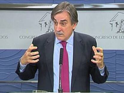 Imagen de video del portavoz de Economía del PSOE, Valeriano Gómez. EFE/Archivo