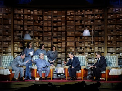 Un momento de la ópera 'Nixon in China', en el Teatro Real.