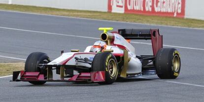 Karthikeyan rueda en Montmeló.