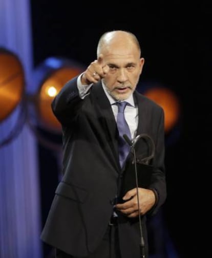 Darío Grandinetti, con su Concha de Plata a mejor actor.