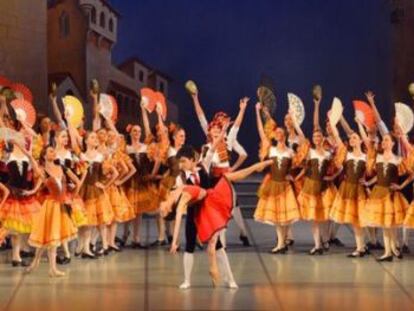 Una escena del ballet 'Don Quijote', interpretado por la compañía del Teatro Nacional de Odessa.