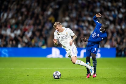 Toni Kroos y  N'Golo Kante en un momento del partido.