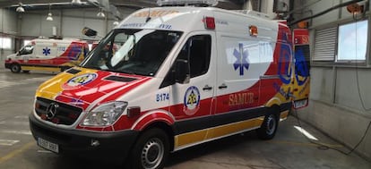 La nueva ambulancia del SAMUR, en la base de la Casa de Campo.