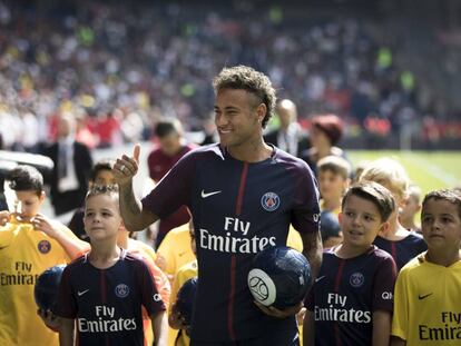 Neymar, en su presentación en el Parque de los Príncipes.