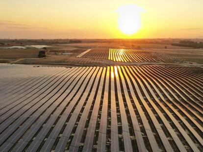 Parque fotovoltaico Don Rodrigo, ubicado en Sevilla. Ocupa una extensión total de 270 hectáreas.