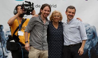 Pablo Iglesias, Manuela Carmena y José Manuel López, hoy en Madrid.