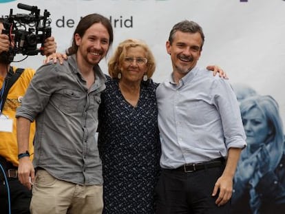 Pablo Iglesias, Manuela Carmena y Jos&eacute; Manuel L&oacute;pez, hoy en Madrid. 