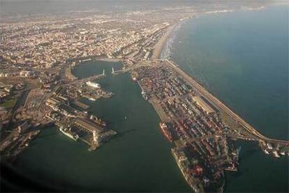 El puerto de Valencia en una imagen tomada desde arriba.