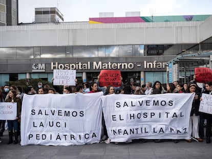 Segunda jornada de manifestaciones, el 18 de enero, tras el "cierre técnico" de  la UCI pediátrica del Hospital Universitario La Paz.