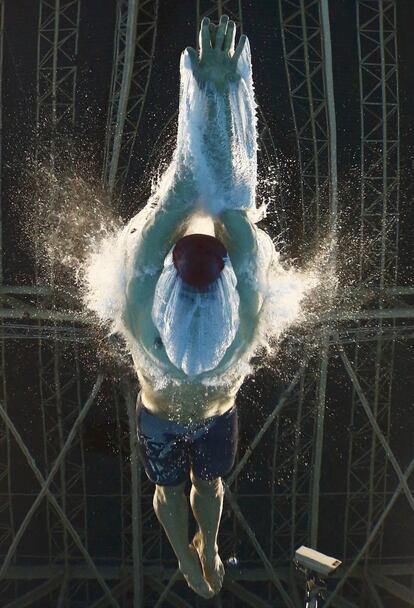 El británico Andrew Willis durante la semifinal de los 200 m braza.