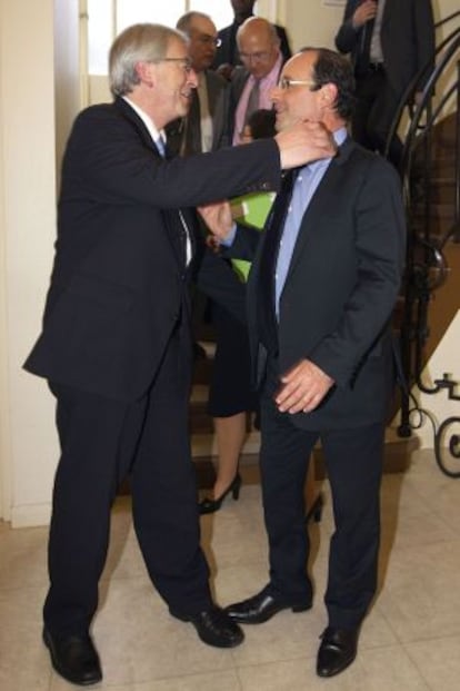 François Hollande durante su encuentro en París con Jean-Claude Juncker.