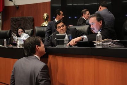 Votación en el Senado de México para modificar leyes contra corrupción.