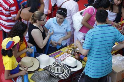 Fiesta de la comunidad colombiana en la plaza de toros de Leganes de Madrid.