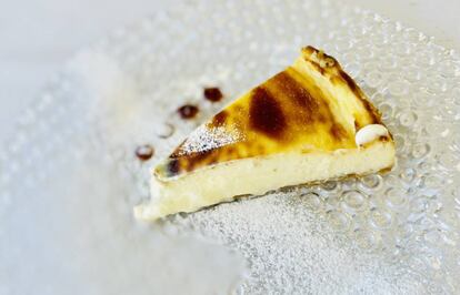 La tarta de queso con torta del Casar de Desguaces La Torre (Madrid).