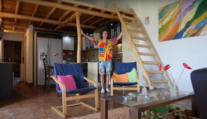 Luisito Comunica en su casa en Venezuela