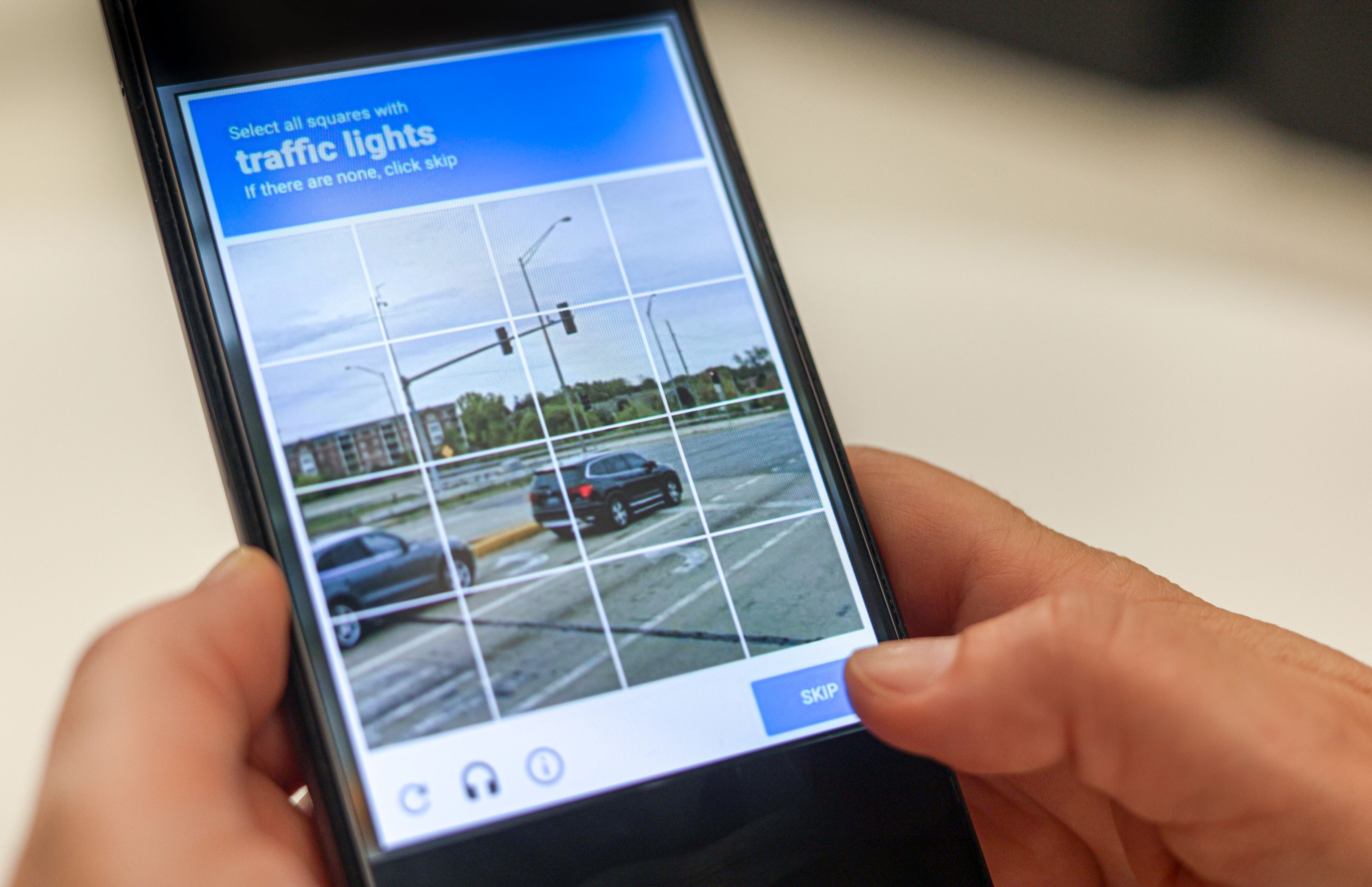 ‘Captchas’: ¿Ha logrado Google que todos entrenemos a su IA sin saberlo?