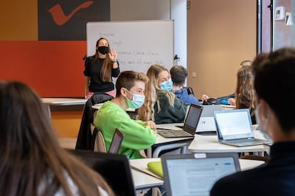 El reto se divide en cuatro categorías: Jóvenes Emprendedores, BigData, BeCritical y STEAMxChange