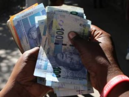 Billetes de rand, la moneda de Sudáfrica.
