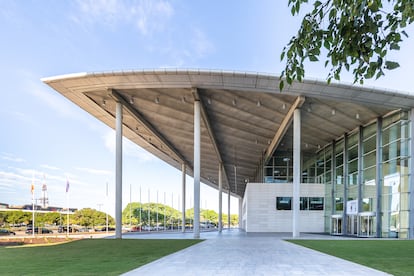 Palacio de Congresos de València, obra del arquitecto británico Norman Foster.
