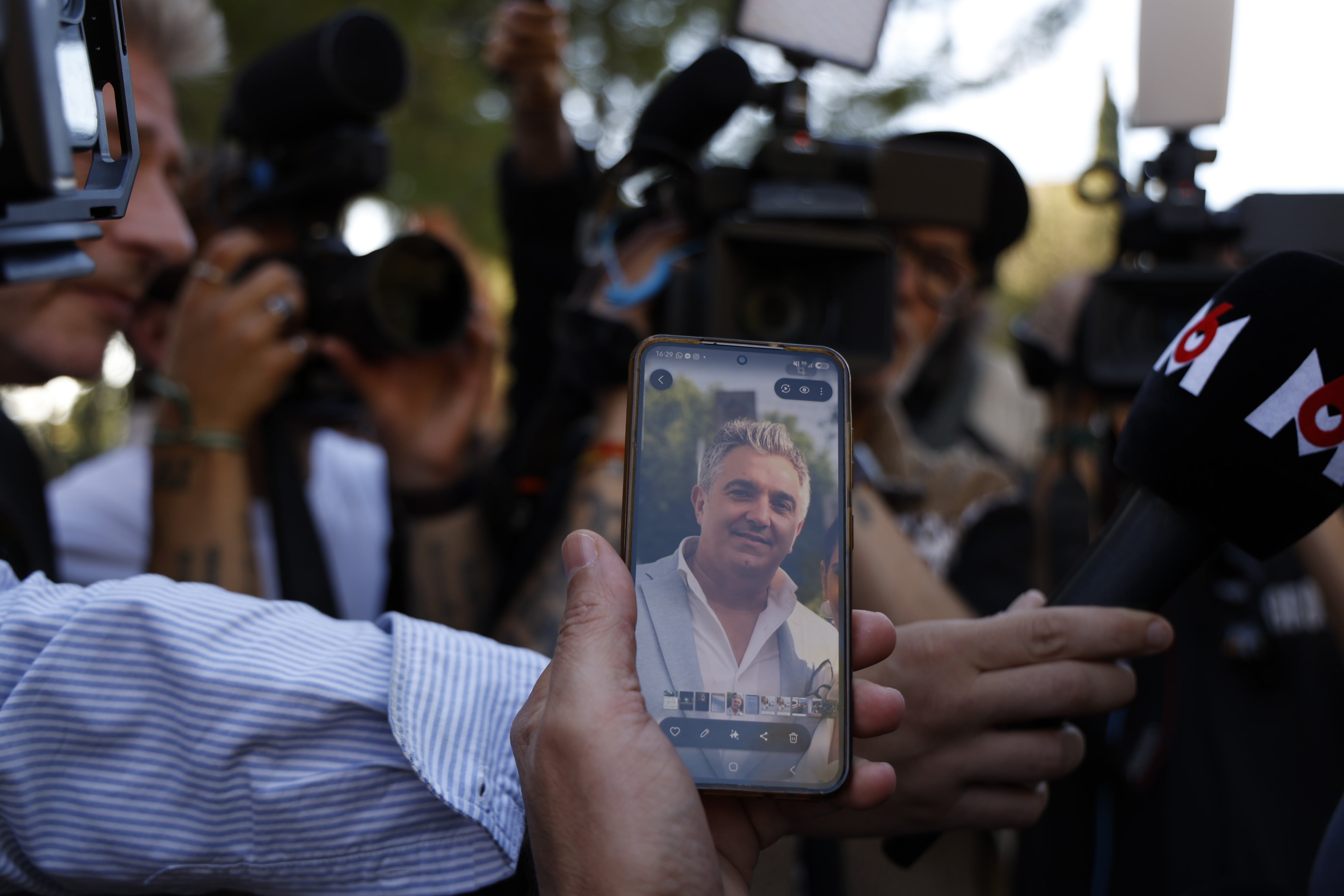 Sin noticias de José San Emeterio, el hombre que viajaba con Trece, el perro devuelto a su mujer